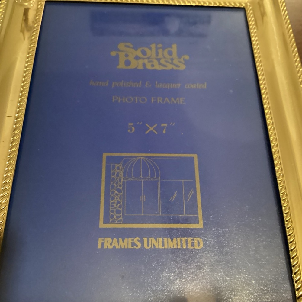 Solid Brass 5 X 7 photo frame - Picture 2 of 3